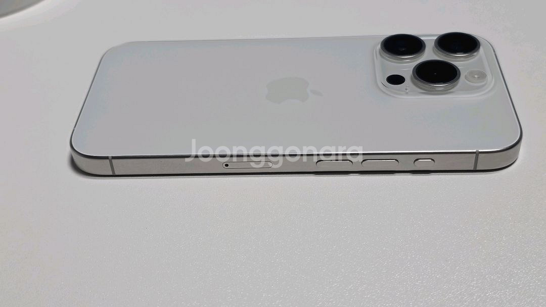 아이폰 15 프로 256 화이트 애플케어 플러스--8