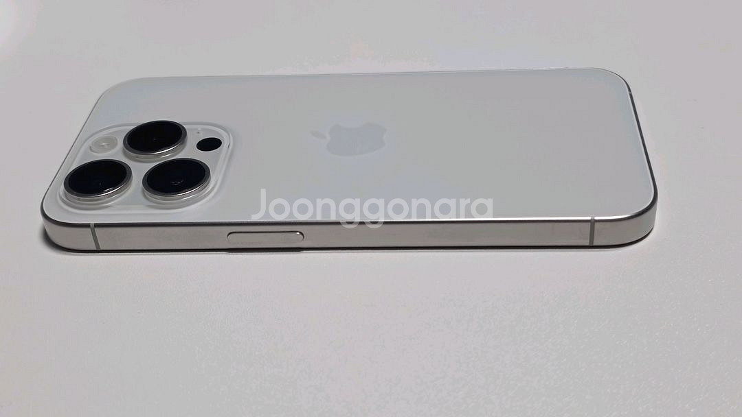 아이폰 15 프로 256 화이트 애플케어 플러스--9