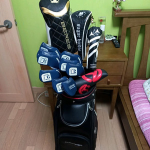 초급용 혼마베레스와 젝시오 풀세트입니다