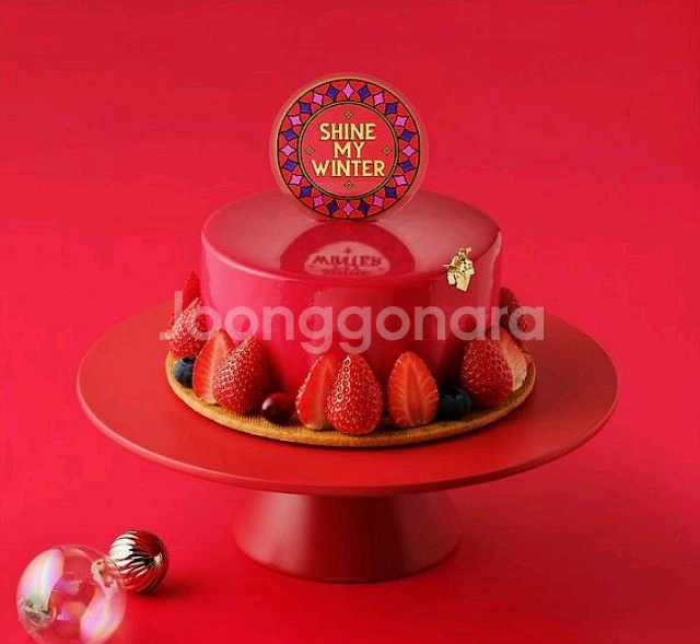 투썸 39000원 케익교환권 32500원에 팝니다 / 투썸플레이스 스초생 / 스트로베리 초콜릿 생크림 케이크--0