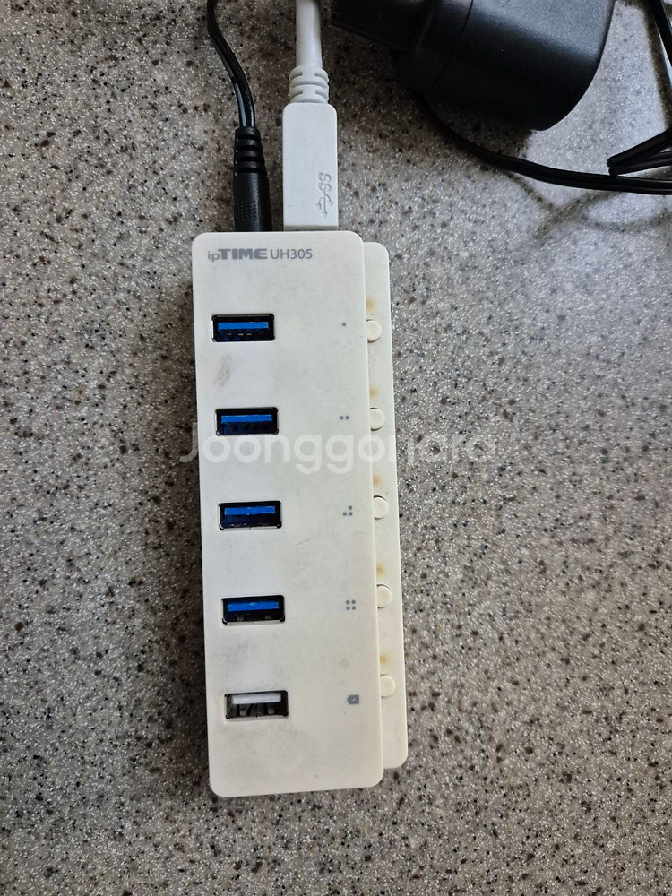 아이피티임 USB 허브 유전원 USB3.0 확장 포트 UH305--0