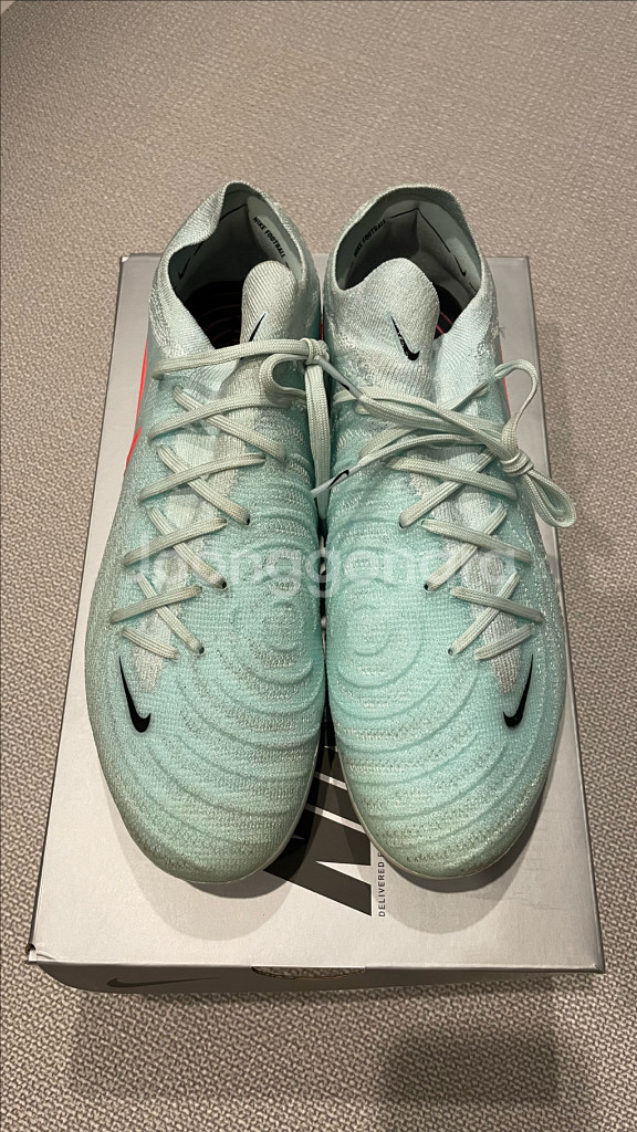 나이키 팬텀 GX II 엘리트 AG-Pro 축구화 260--0