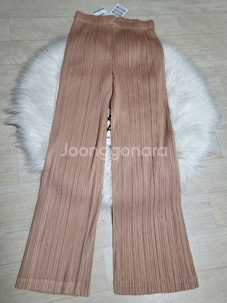 이세이미야케 플리츠플리즈 바지 10월 먼슬리 팬츠 베이지 3사이즈--2