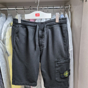 새상품급 24년식 스톤아일랜드 반바지 S 28-30