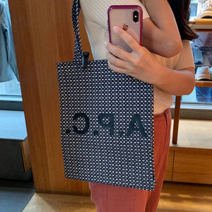 A.P.C. 아페쎄 lou 패턴 에코 숄더백