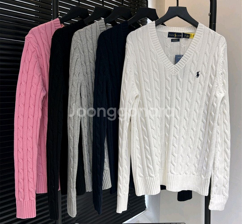 새상품 폴로 V넥 여성 꽈배기니트--0