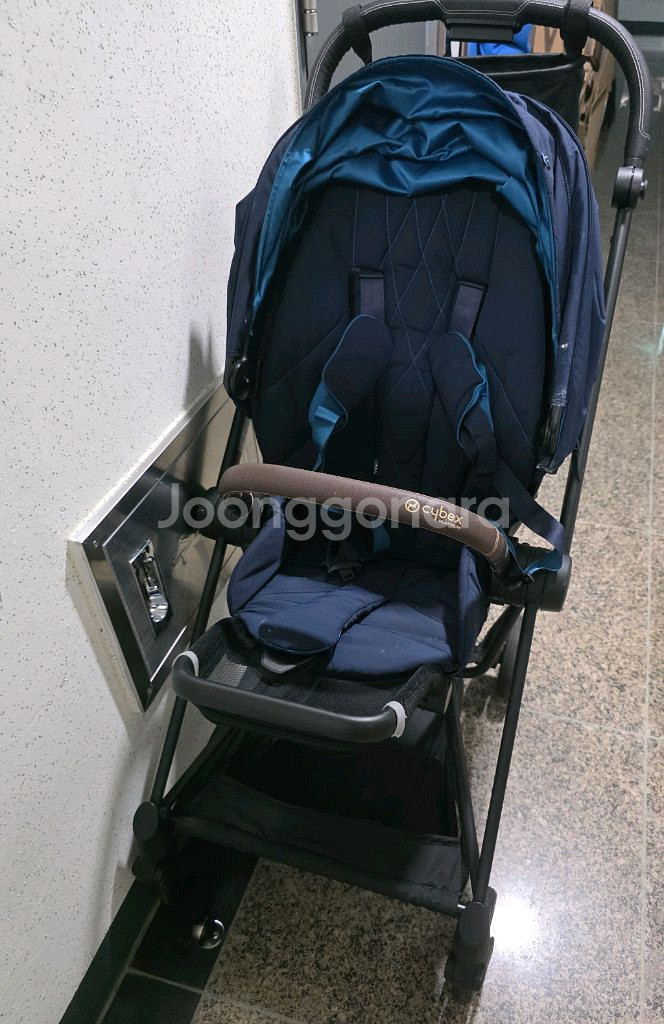사이벡스 미오스 2.0 절충형 유모차 블루 팝니다.--1