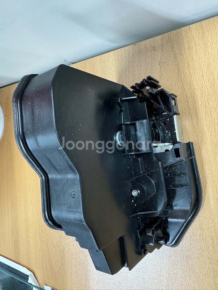BMW E60 도어락 조수석 뒷문--0