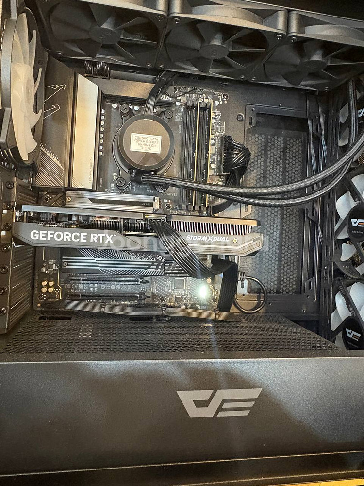 게이밍 PC 본체 RTX 4060 Ti 라이젠9 판매합니다--0