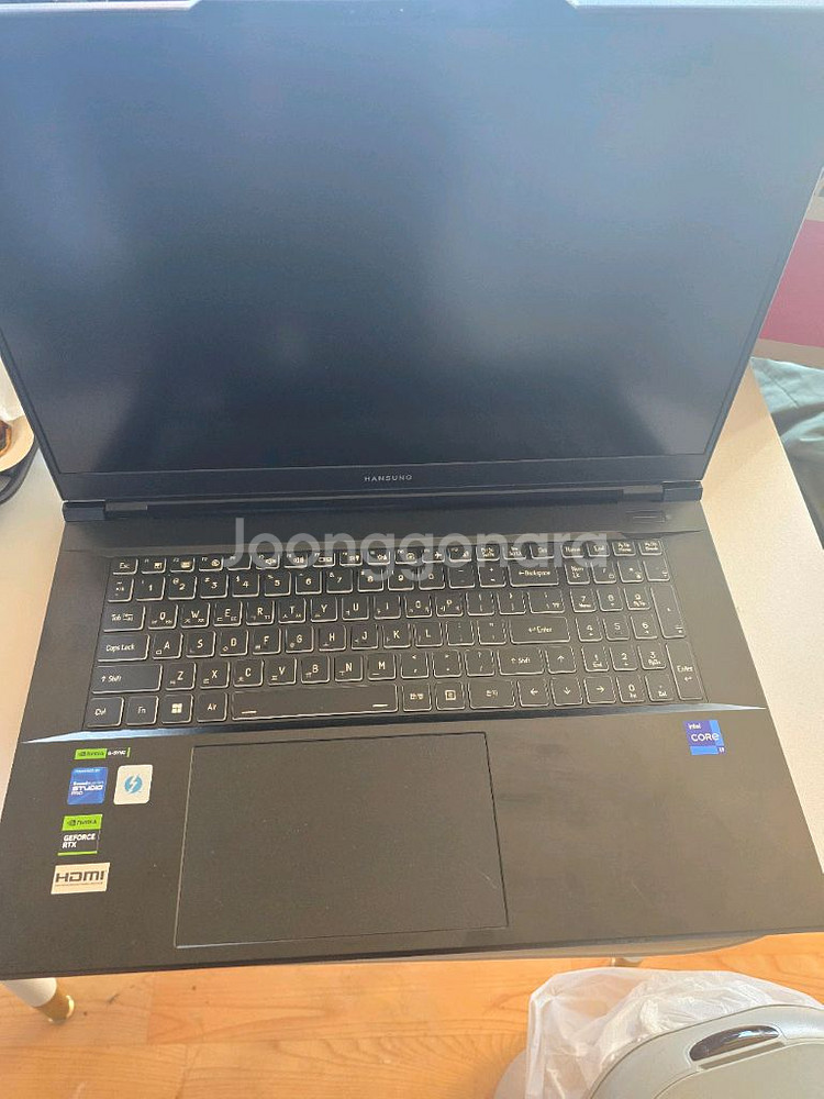 i9-13900/ rtx4090 보몬노트북 팝니다.--1