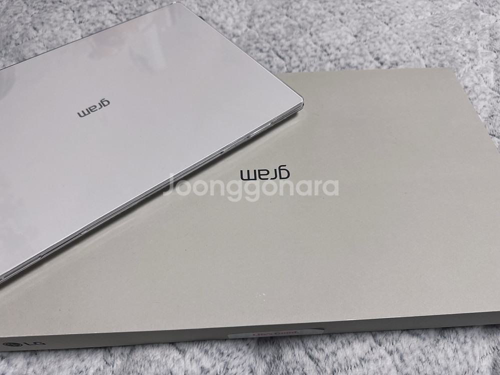 LG 그램 프로 AI 512기가 울트라5 16인치 노트북 화이트색상 팔아요~!--0