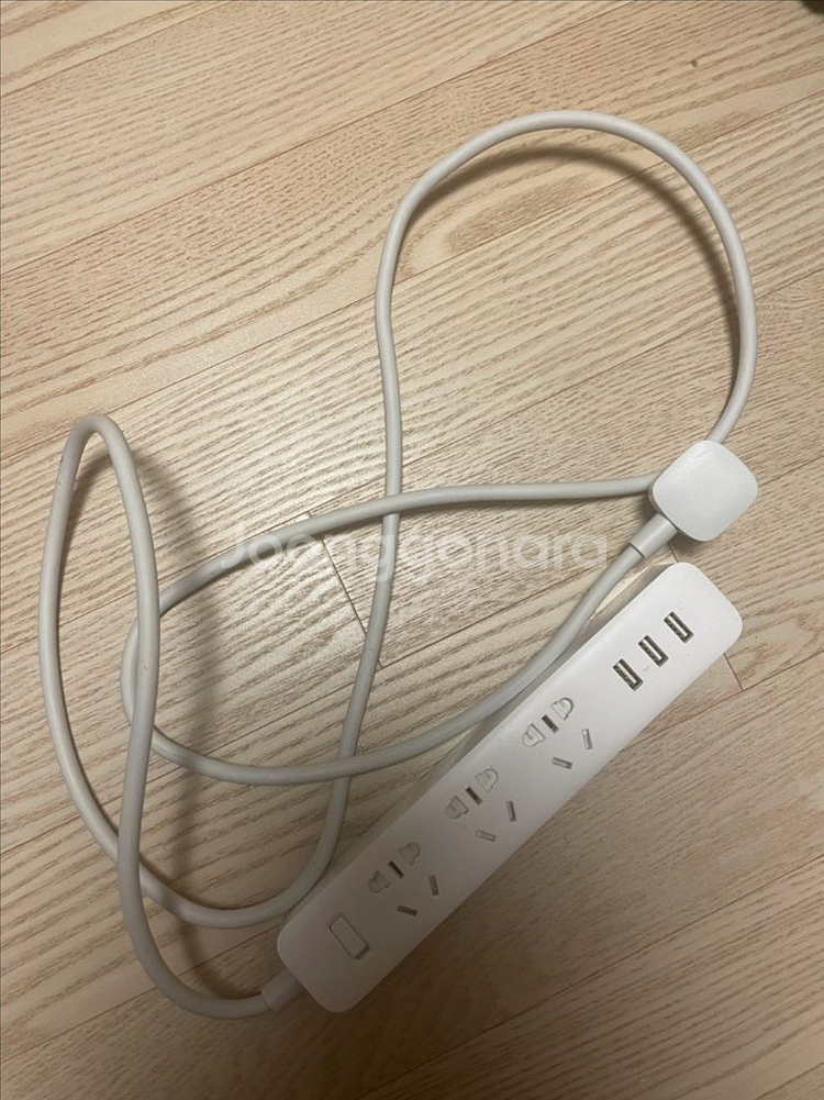 샤오미 멀티탭 구형 + 1구콘센트 + usb콘센트--0