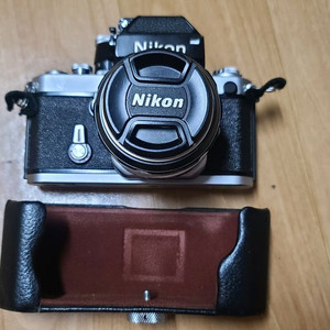 니콘 F2 실버 필름카메라 50.4mm