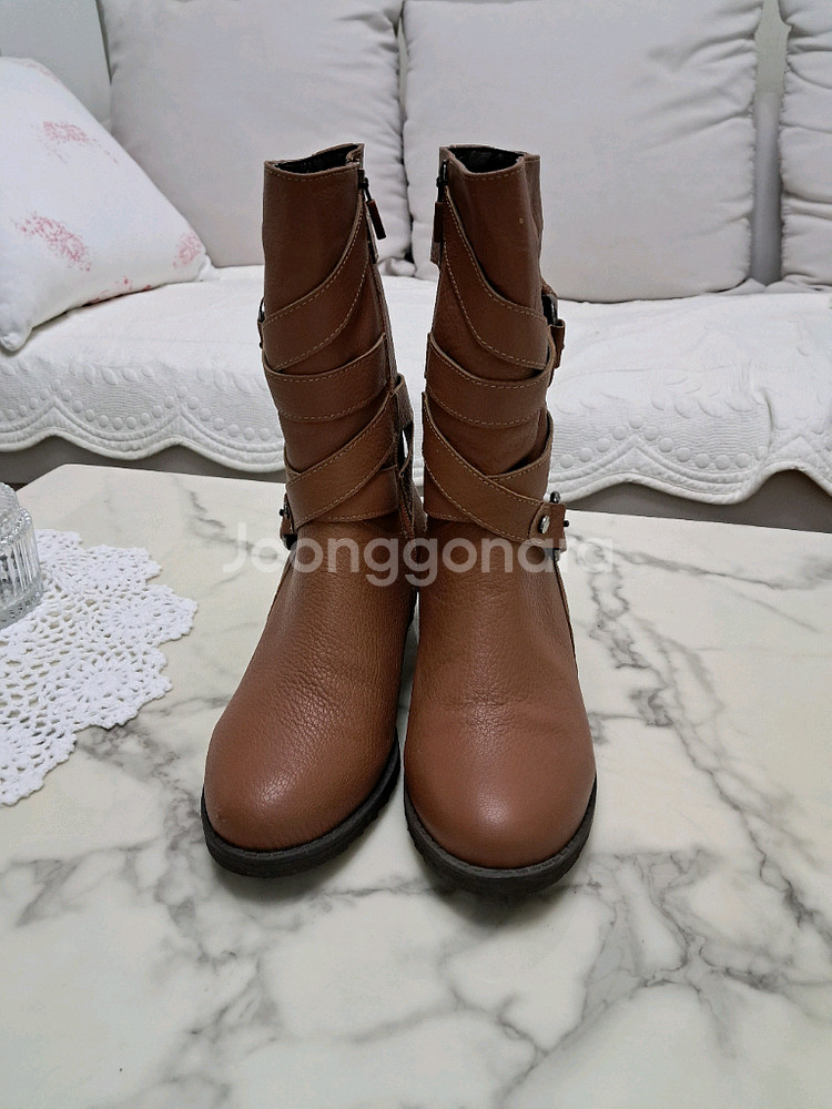 여성 버클 장식 앵글 부츠--0