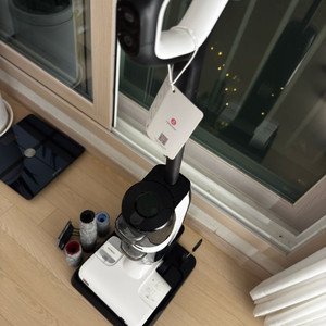 로보락 다이애드 프로 물걸래 청소기