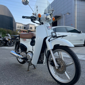 혼다 슈퍼커브110 22년식 6천키로 저렴하게판매합니다