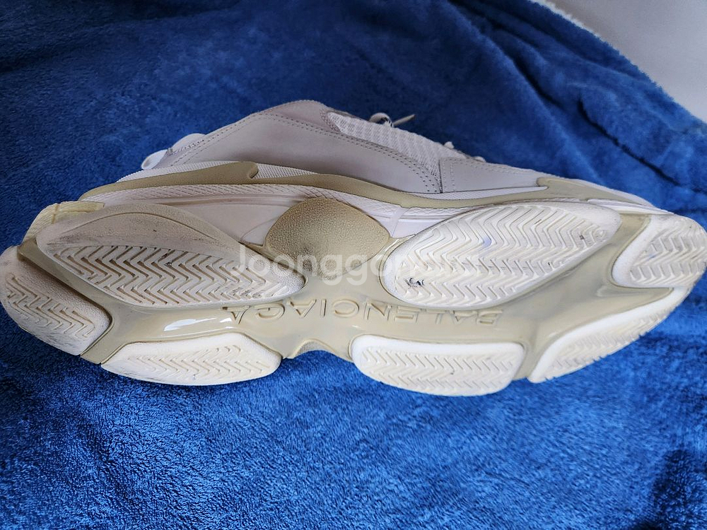 발렌시아가 트리플S 아이보리 스니커즈 295mm--3