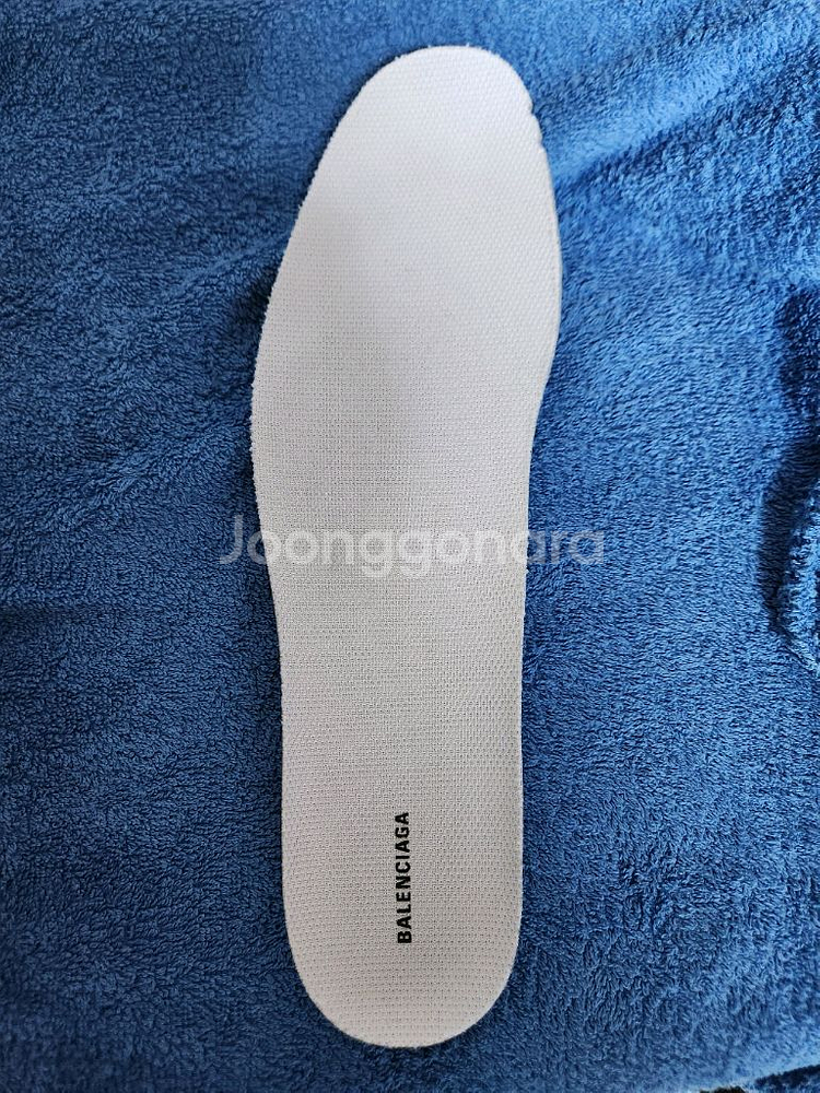 발렌시아가 트리플S 아이보리 스니커즈 295mm--4