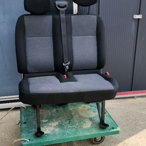 차량 르노마스터 2인좌석 이미지