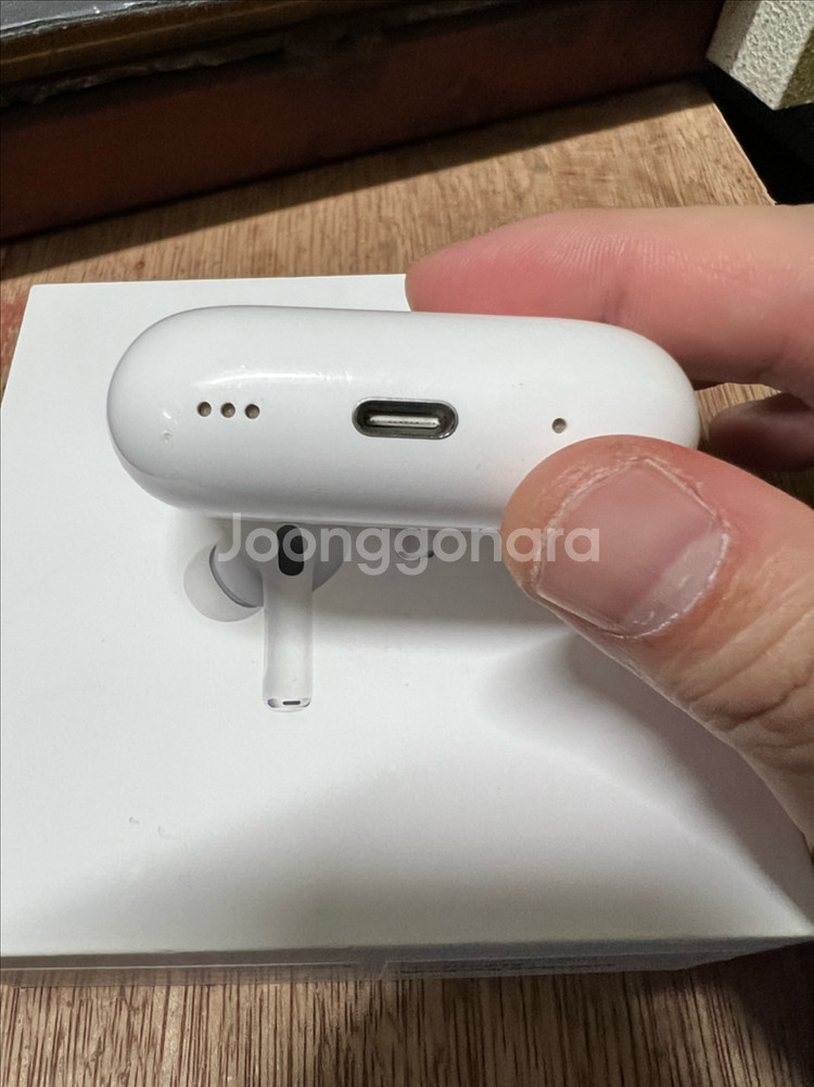 애플 에어팟프로2세대 c타입 본체--3