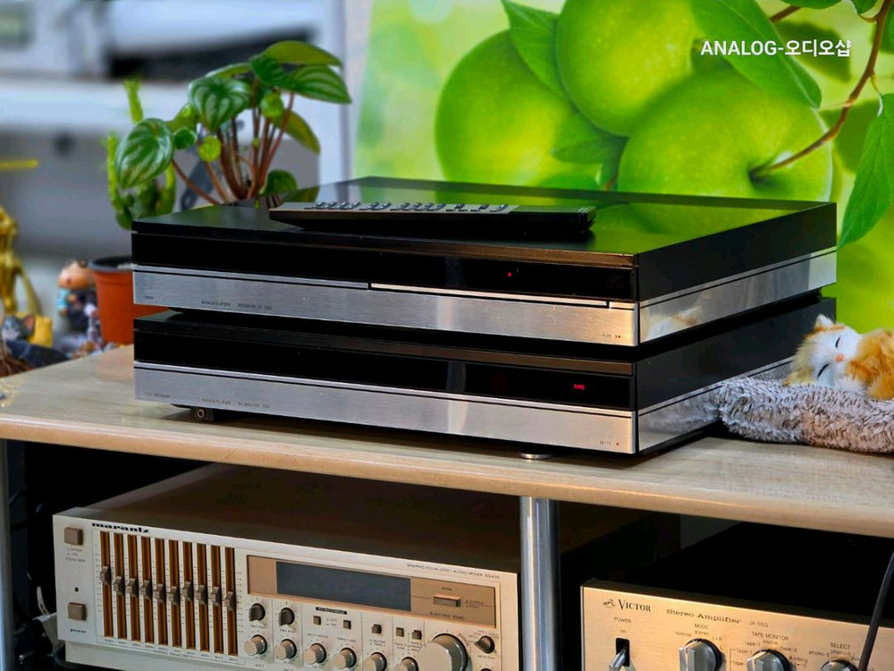 뱅앤올룹슨 베오마스터 7000 리시버앰프와 베오그램 7000 CD플레이어--1