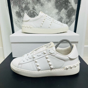 정품 36.5) 발렌티노 화이트 락스터드 스니커즈 235~240