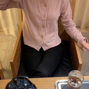 바이씨니 제작 버튼가디건 핑크 판매합니다