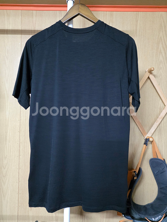 아크테릭스 아이오니아 메리노 SS, 사이즈 M--1