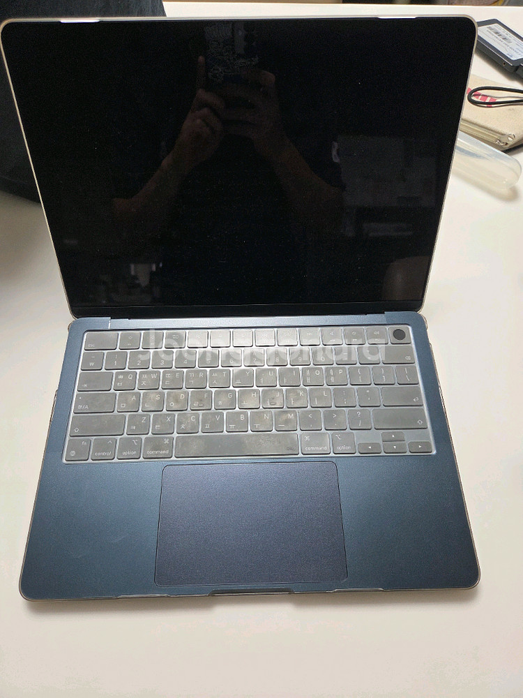 맥북 에어 M2 13인치 8GB/256GB--4