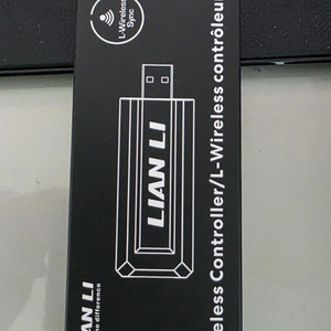 리안리 UNI FAN TL Wireless LCD 140 리버스 (블랙)4개 정방향 1개 컨트롤러 판매 합니다