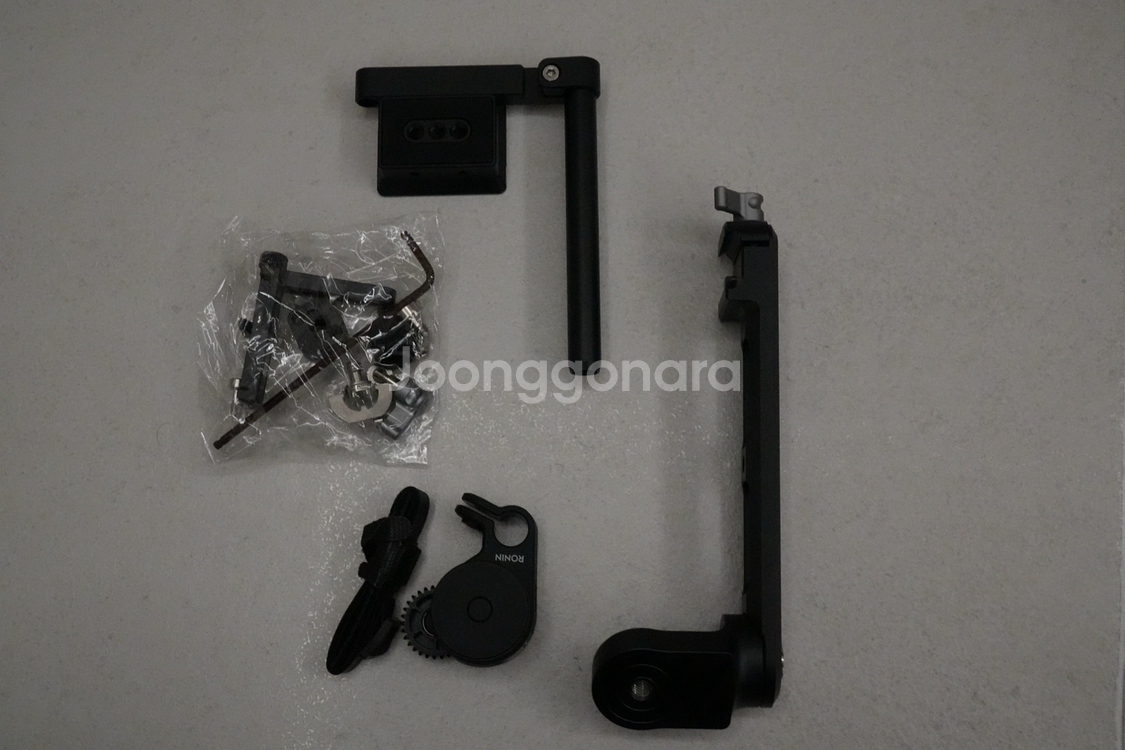 DJI RS 3 Pro 콤보 짐벌 세트--7