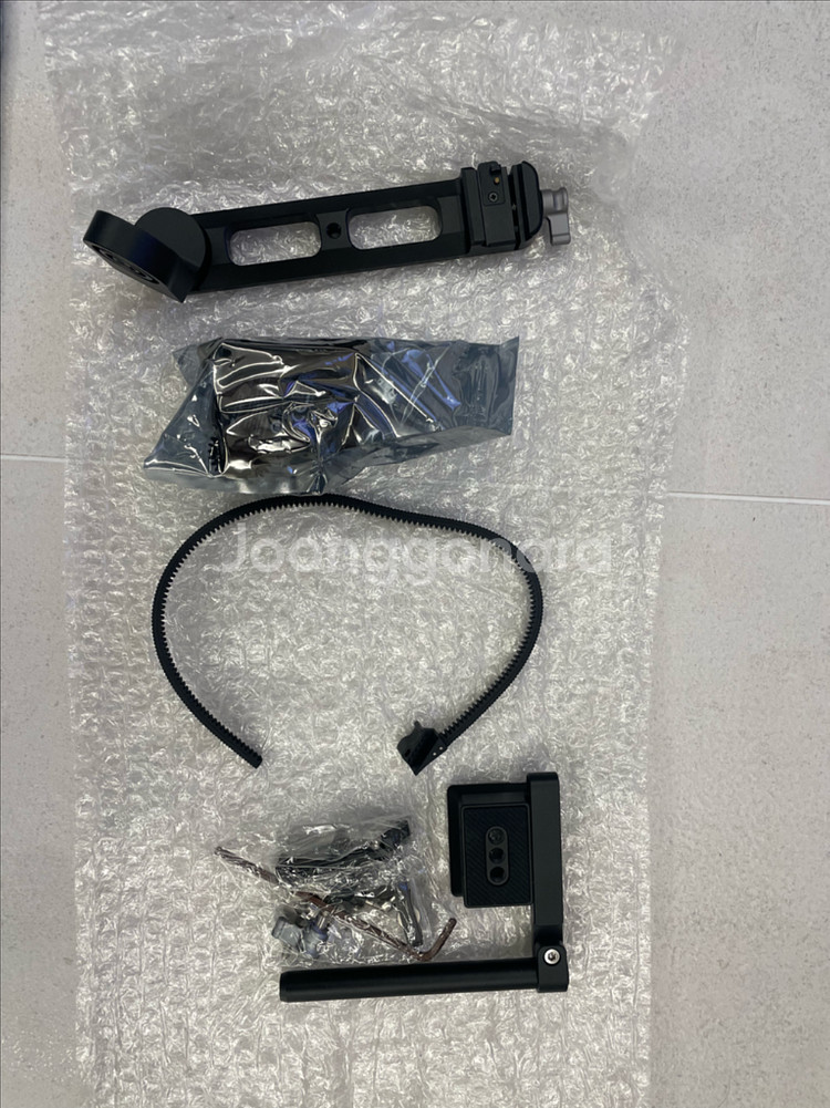 DJI RS 3 Pro 콤보 짐벌 세트--8