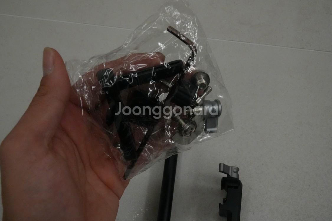 DJI RS 3 Pro 콤보 짐벌 세트--9