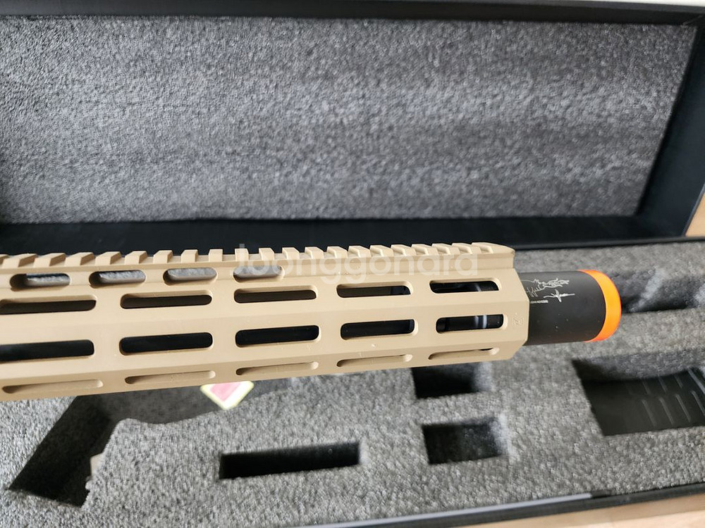 1번 NOVESKE 13.7인치GEN4 EBB--3