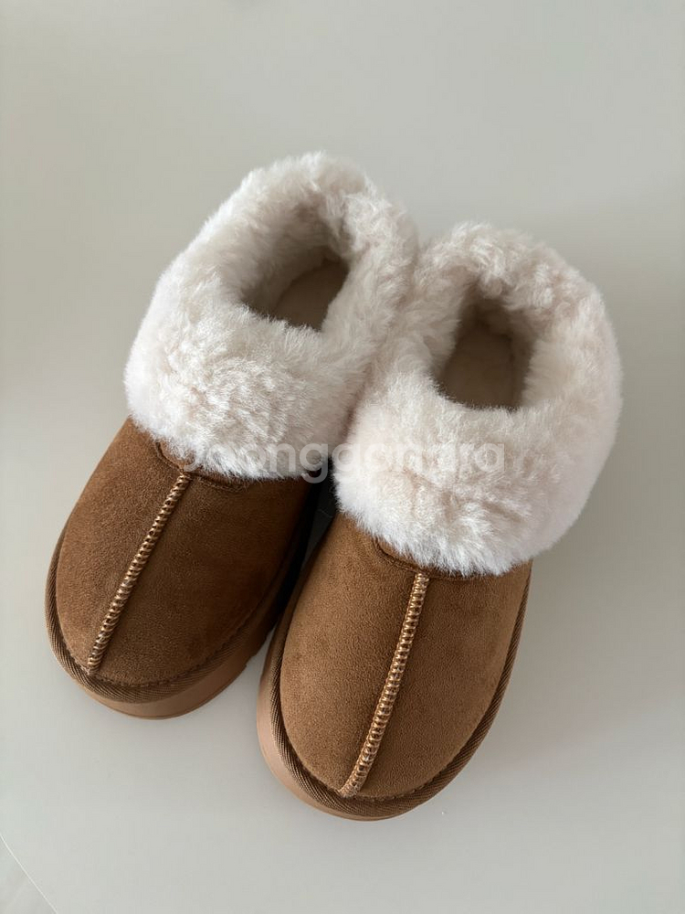 어그 퍼 슬리퍼 240--1