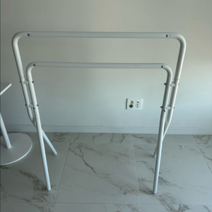 이젤형 TV 거치대 화이트