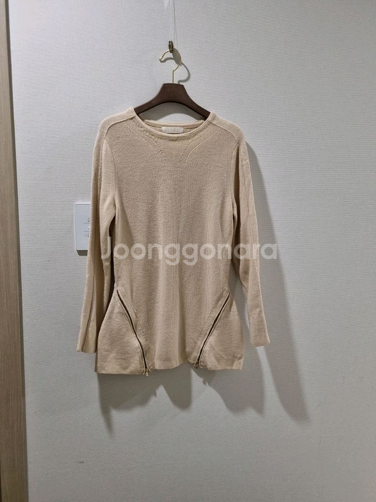 SJSJ 베이지 지퍼 포인트 니트--0