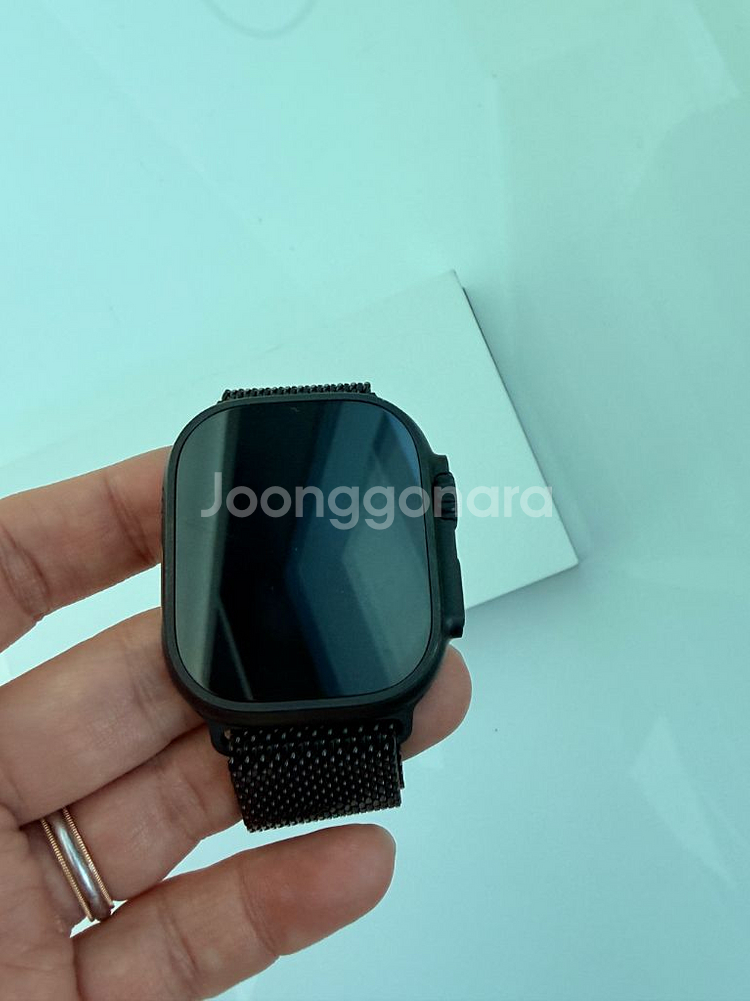 애플워치 울트라2 블랙 팝니다. /배터리 100%/액정 노기스--3