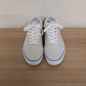 여성 반스 올드스쿨 버터 레더 운동화 (245)