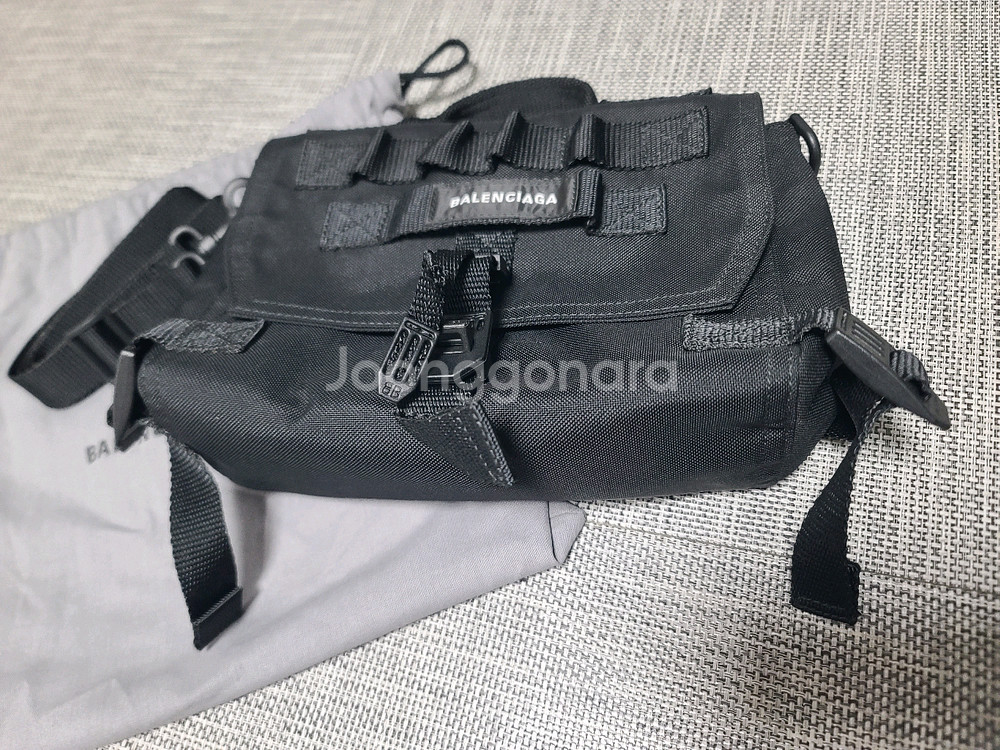 발렌시아가 아미 크로스백 토트백 메신저백--2