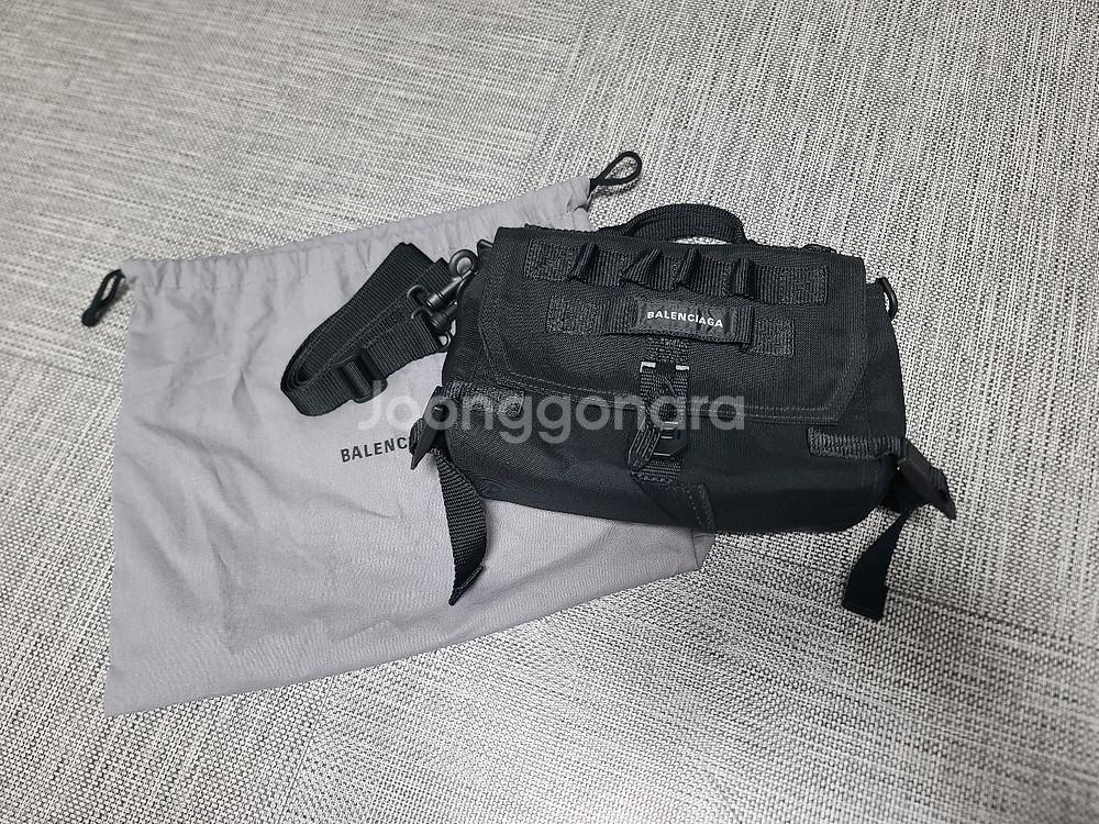 발렌시아가 아미 크로스백 토트백 메신저백--0