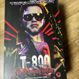 핫토이 터미네이터1 T-800 개봉품 판매합닌다