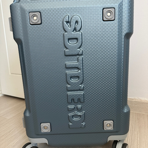 기내용 22인치 하드케이스 캐리어 (미사용)