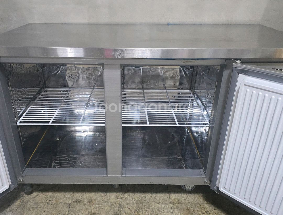 테이블 냉동고 1500 업소용 전체냉동고--2