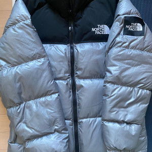 노스페이스 눕시 검회 xl 판매합니다. 교환가능