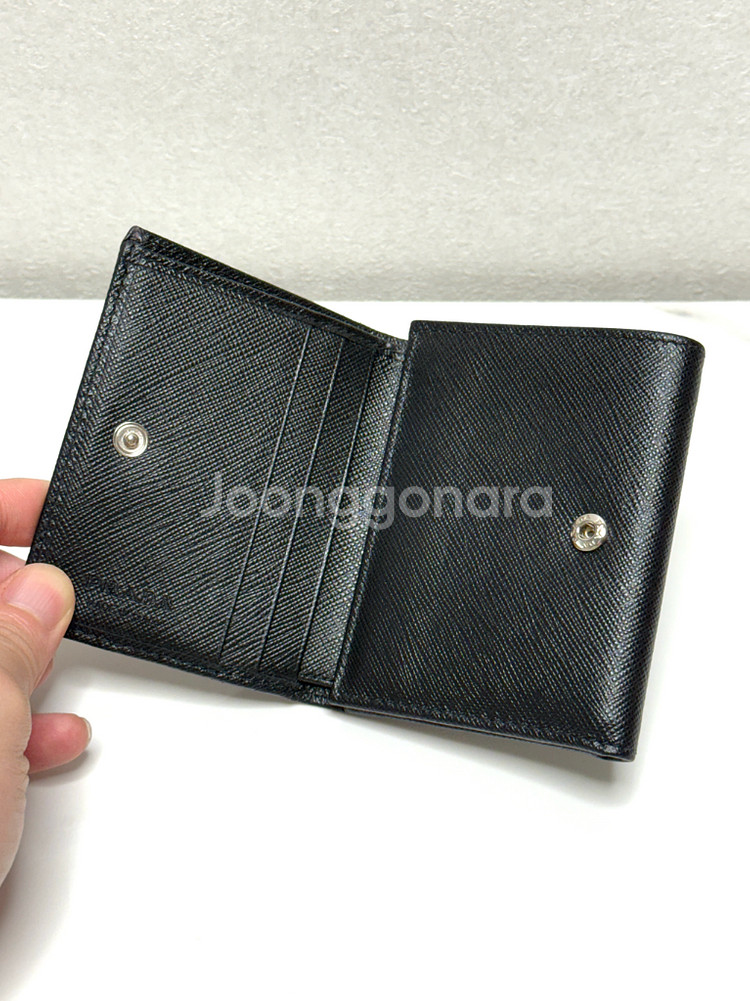 (백화점/A+)프라다 사피아노 3단 반지갑--4