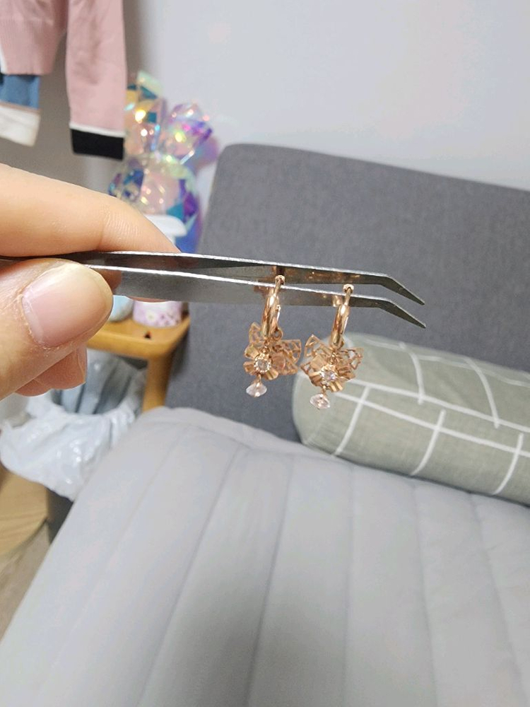 14k 골드 꽃 모티브 귀걸이--3