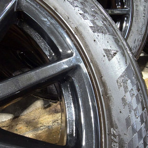 벤츠 G63 AMG 20인치 순정 휠타이어 세트 이미지