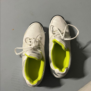 요넥스 루미오3 테니스화 265