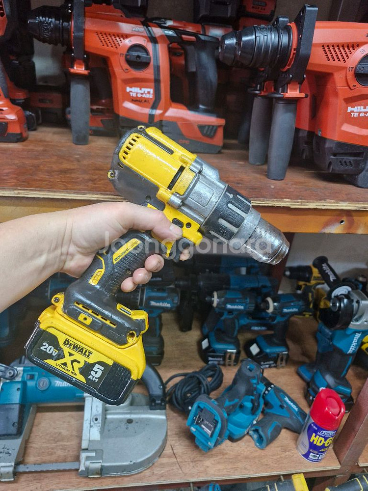 디월트충전함마드릴DCD996 강력토크 최강토크--8